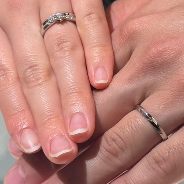 【ラザール ダイヤモンド(LAZARE DIAMOND)の口コミ】 重ね付けしても、それだけでつけてもちょうどよいデザインを探しておりま…