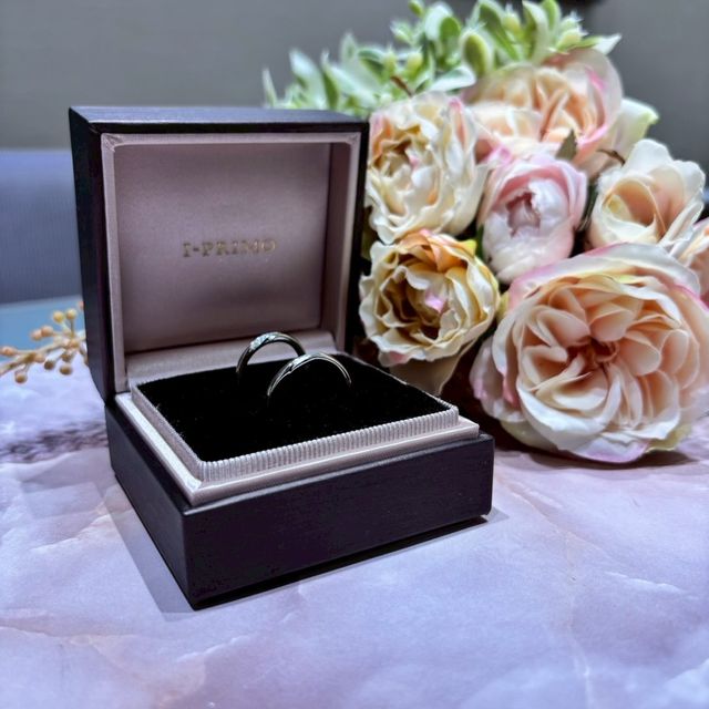 【アイプリモ(I-PRIMO)の口コミ】 色々なの種類の指輪を試着させていただいた中で、この指輪を選びました。…