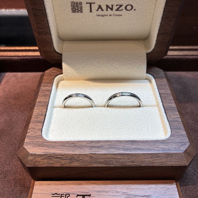 【TANZO.(鍛造指輪)の口コミ】 セミオーダーで作ることができいろいろなパターンを確認できてよかった。
…