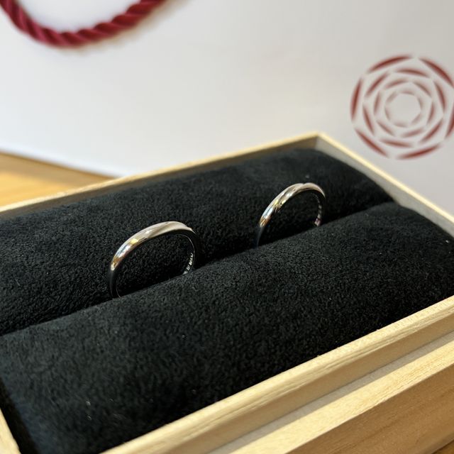 【出雲結(いずもゆい)の口コミ】 デザインの数は多くないが、指輪の材質、表面の加工の種類とかける範囲を…