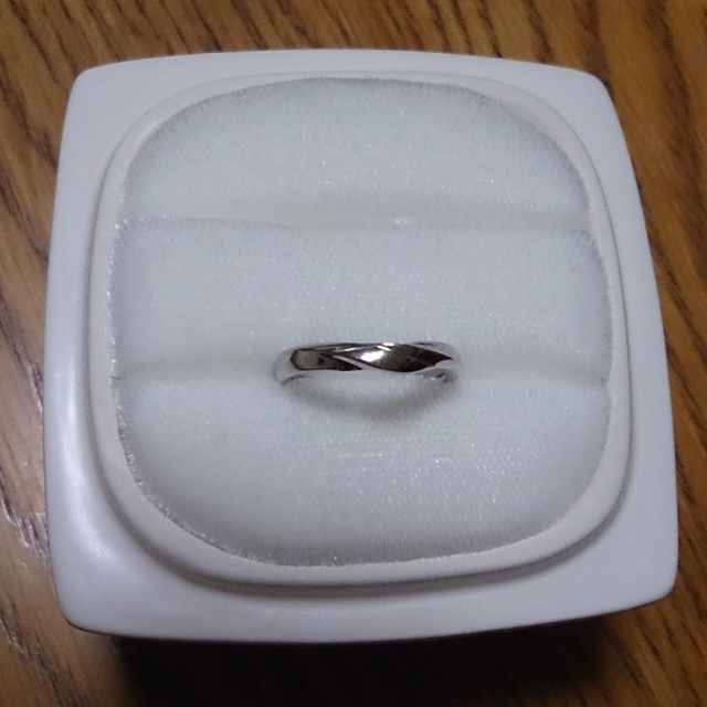 【俄(にわか)の口コミ】 妻が気に入った指輪を一番に優先して購入したいと考えていましたが、

私…