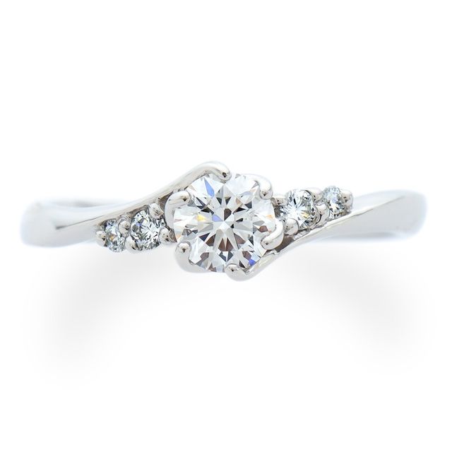 【アトリエフィロンドールの口コミ】 プロポーズプランでダイヤは自分で選び、リングは嫁に選んでもらうことで2…