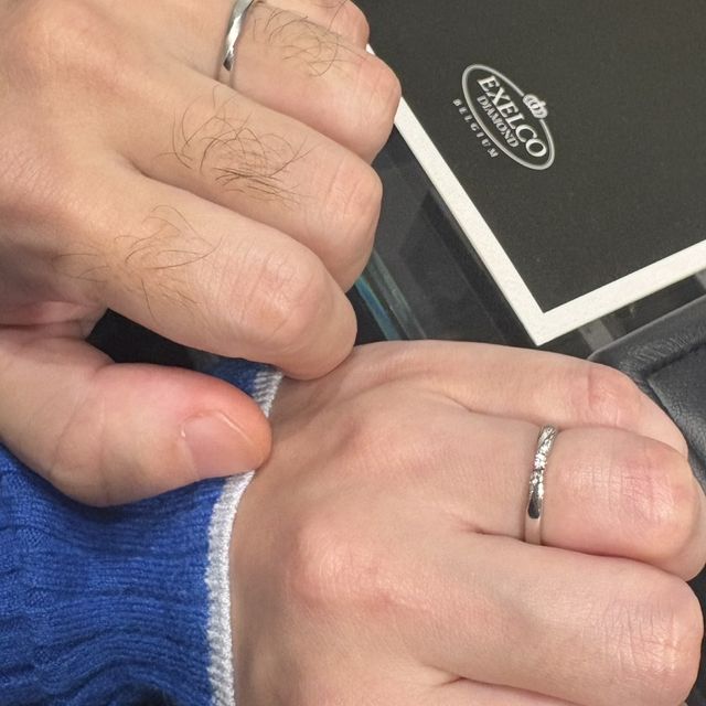 【エクセルコダイヤモンド(EXELCO DIAMOND)の口コミ】 親身なヒアリングとご提案頂き、大変満足いく結婚指輪選びができました。
…