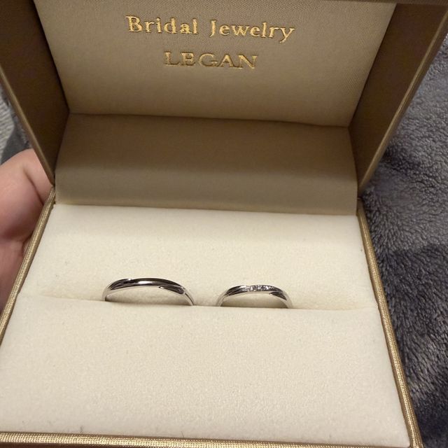 【LEGAN(レガン)の口コミ】 シンプルで、普段使いしやすく、ウェーブがかかっていてとても可愛い。入…