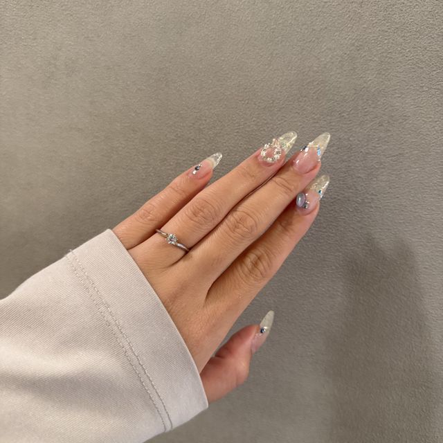 【ケイウノ ブライダル(K.UNO BRIDAL)の口コミ】 上質な素材と繊細なデザインが魅力で、着け心地もとても良い指輪です。シ…