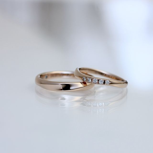 【HOSHI no SUNA 星の砂(ほしのすな)の口コミ】 このデザインでこの価格はお得すぎる。小さなダイヤモンドがしっかり存在…