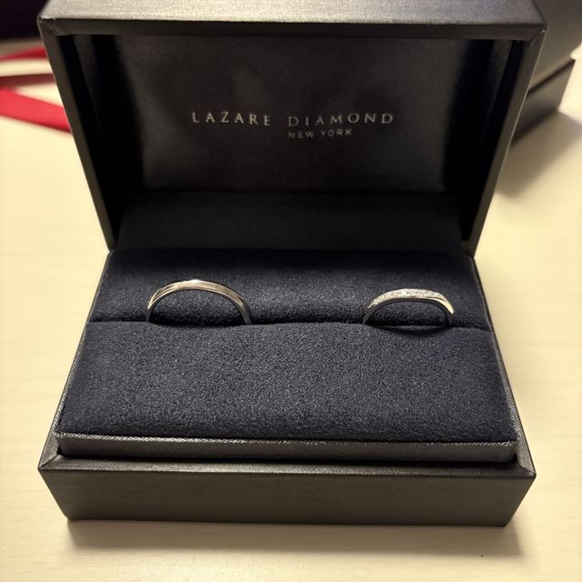 【ラザール ダイヤモンド(LAZARE DIAMOND)の口コミ】 手に馴染みやすく、イヤらしくないくらいのゴージャス感がとてもおすすめ…