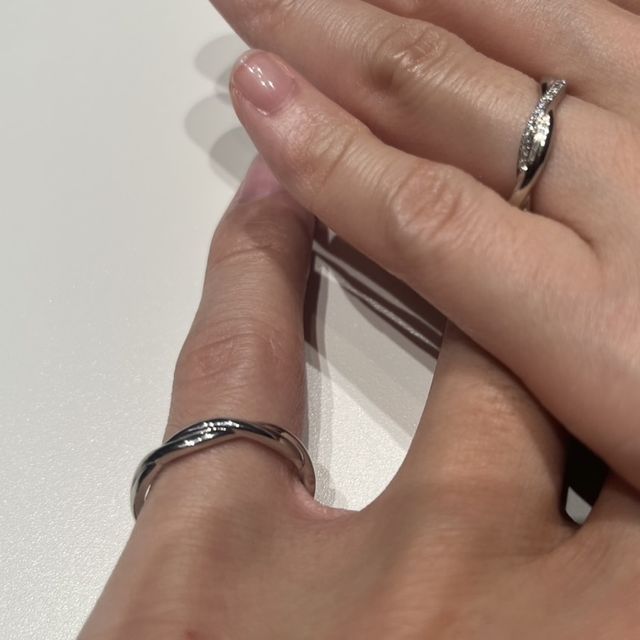 【ラザール ダイヤモンド(LAZARE DIAMOND)の口コミ】 他では見られないデザインでとても可愛かったです！
私は水かきが深めのた…