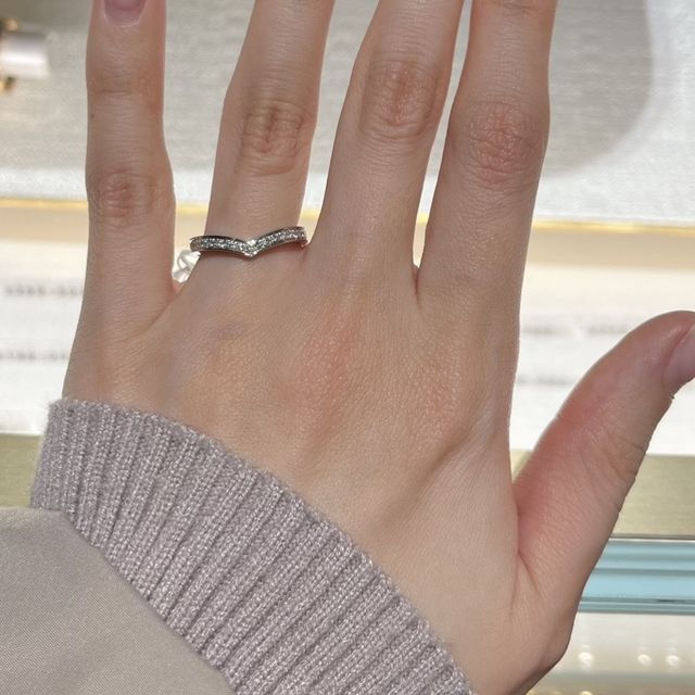 【ショーメ(CHAUMET)の口コミ】 ショーメのキラキラしたゴージャスな指輪は絶対試着したいと思っていまし…