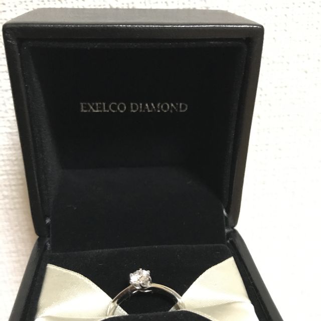 【エクセルコダイヤモンド(EXELCO DIAMOND)の口コミ】 ダイヤモンドが綺麗。店舗内装は他店のように照明で輝きを魅せようとせず…