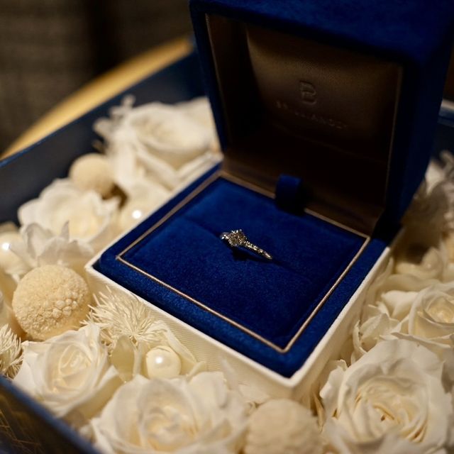 【BRILLIANCE+(ブリリアンスプラス)の口コミ】 とにかくデザインがいい！正面は当たり前としてどこから見ても綺麗。着け…