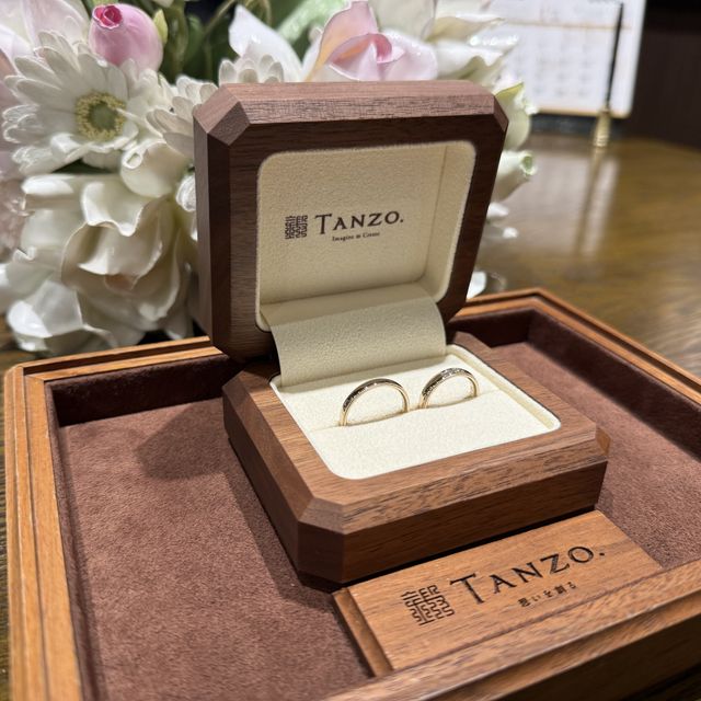 【TANZO.(鍛造指輪)の口コミ】 縁にミル加工がされていて、見たときにわかりやすくなっている。色も実際…