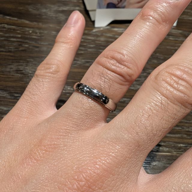 【TANZO.(鍛造指輪)の口コミ】 鍛造製法なので耐久性か高く、ペアリングを割ってしまったことのある私で…