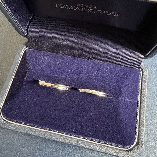 【銀座ダイヤモンドシライシの口コミ】 ウェーブで指が綺麗に見えます！
太さも太すぎず細すぎずめお気に入りです…