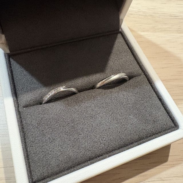 【BOASORTE(ボアソルテ)の口コミ】 年齢を問わずつける事ができる万能デザインだと思っています。男性の細み…