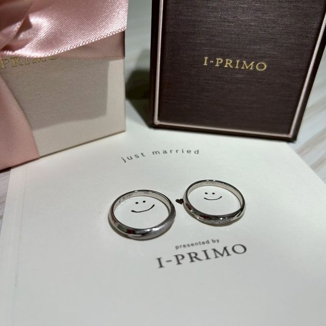 【アイプリモ(I-PRIMO)の口コミ】 指輪にヴェーブがかかっており、着け心地が良く、指が細く見える。
かなり…