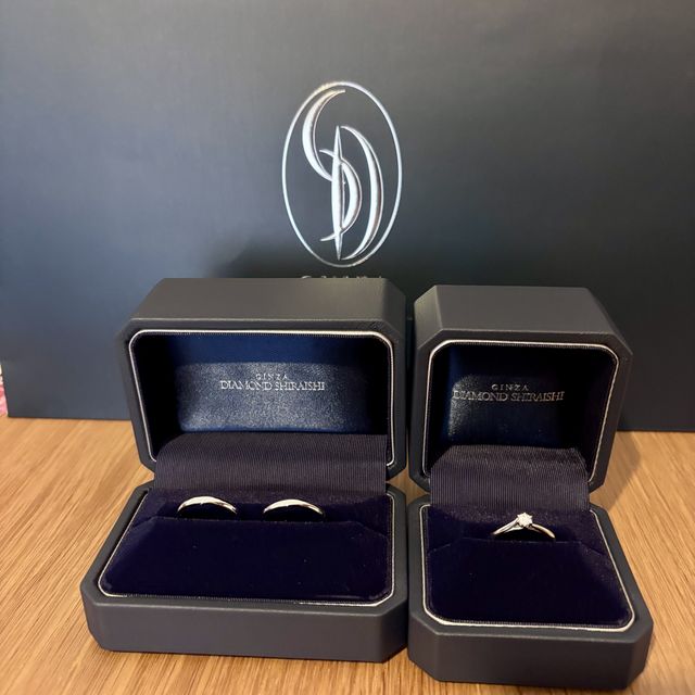 【銀座ダイヤモンドシライシの口コミ】 エバーアフターという名前の婚約指輪にしました、手を握っているような台…