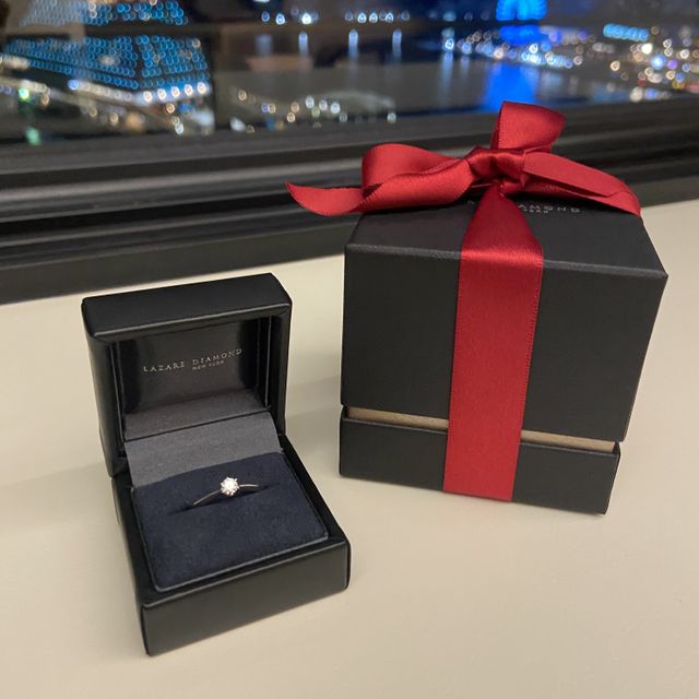 【ラザール ダイヤモンド(LAZARE DIAMOND)の口コミ】 シンプルなデザインで、どなたでも似合う形で、何歳になってもつけられる…