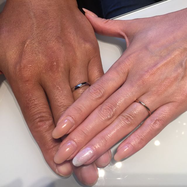 【AMOUR AMULET(アムール・アミュレット)の口コミ】 細身なのに多面カットが面白いデザインに惹かれました。ネットで見て一目…