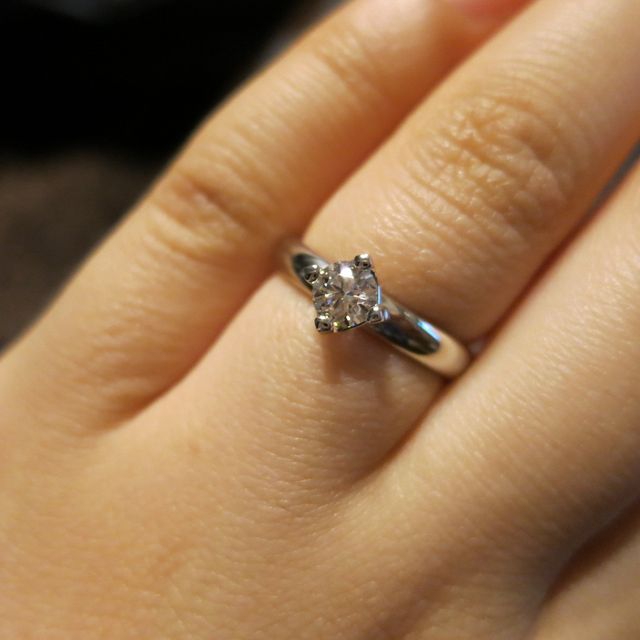 【FOREVERMARK(フォーエバーマーク)の口コミ】 シンプルで飽きがこなそうなのと、アームが少し太めなので、年齢を重ねて…