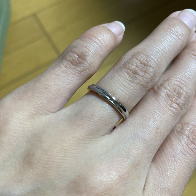 【銀座ダイヤモンドシライシの口コミ】 マット加工は何かしら入れたいと思っていました。シンプルだが少し入り組…