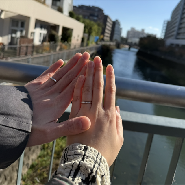 【エクセルコダイヤモンド(EXELCO DIAMOND)の口コミ】 逆ウェーブのデザインで、他のブランドにはない特別感が気に入りました。…