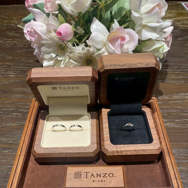 【TANZO.(鍛造指輪)の口コミ】 婚約指輪は、長きにわたって身につけられるシンプルなデザインであり、サ…