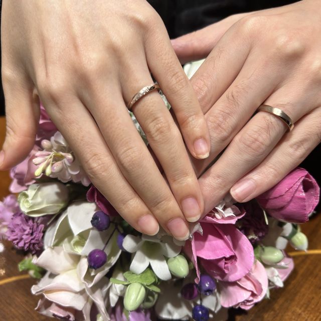 【TANZO.(鍛造指輪)の口コミ】 付け心地がよく、目立ちすぎないが特別感がある。
またブランドだけのリン…