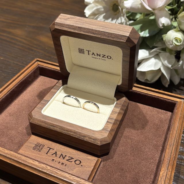 【TANZO.(鍛造指輪)の口コミ】 デザインはもちろんのこと、同じプラチナの素材で2本の指輪を作るという特…