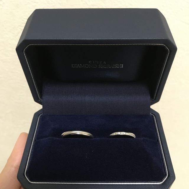 【銀座ダイヤモンドシライシの口コミ】 華やかでとても綺麗な指輪だったことです。普段指輪をつけないタイプだっ…