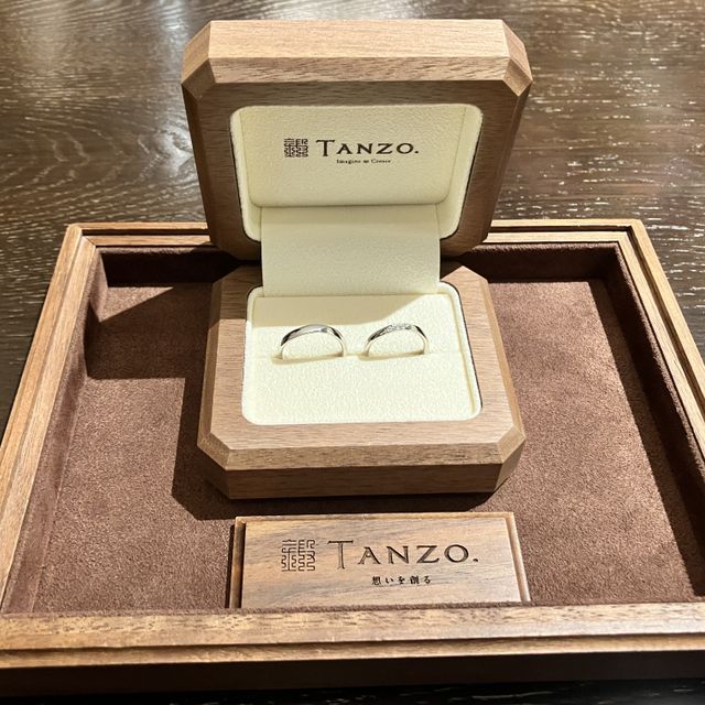 【TANZO.(鍛造指輪)の口コミ】 指輪のデザインについて1からヒアリングいただき、スタッフさんが絵に起こ…