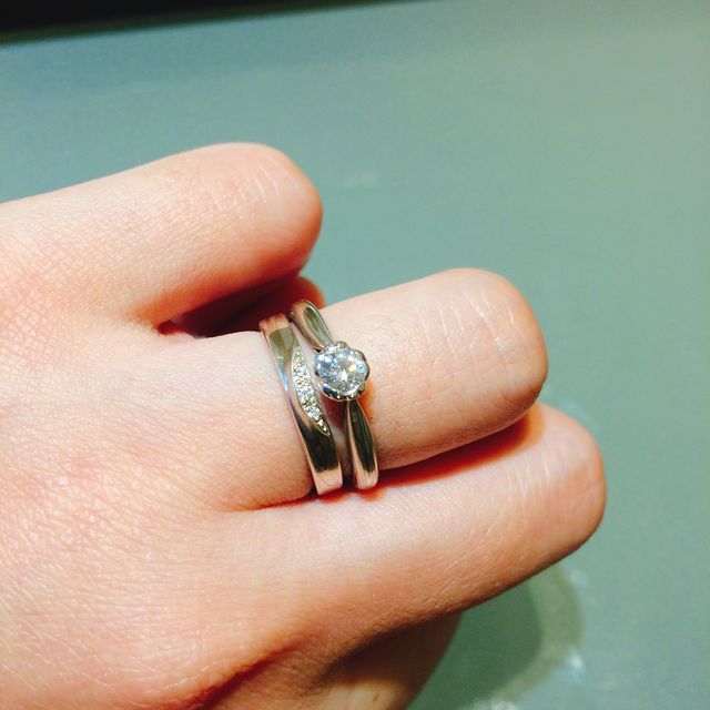 【杢目金屋(もくめがねや)の口コミ】 フルオーダーで世界にひとつだけの指輪はみんなの憧れだと思います。
リン…
