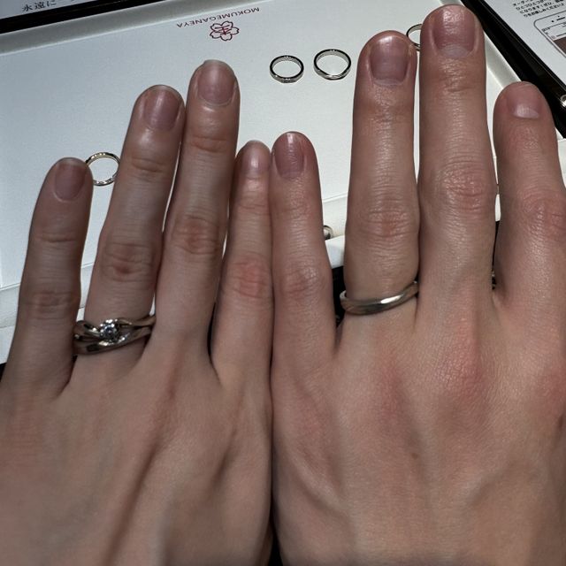 【杢目金屋(もくめがねや)の口コミ】 価格もそこまで高く無く、夫や両親に同じ板から作ったアクセサリーやネク…