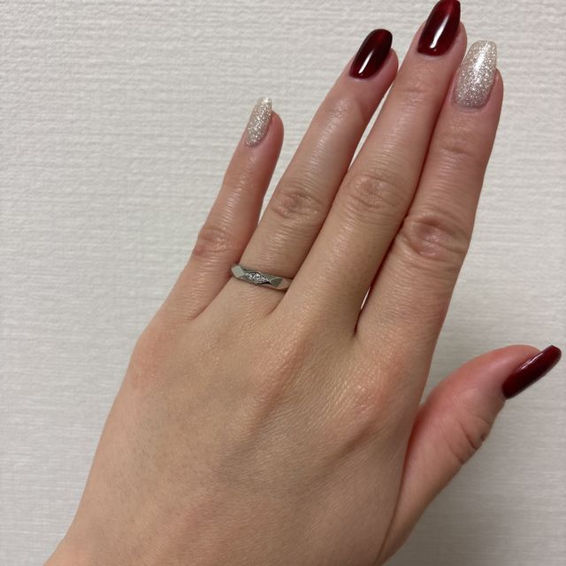 【TANZO.(鍛造指輪)の口コミ】 指輪を何件も見に行って結局こちらのブランドで決めました。インスタで色…