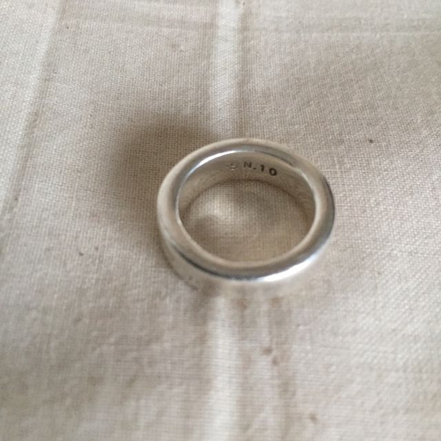 【ichi(イチ)の口コミ】 ボリュームがありながらも程よくフィットして指に馴染んだ事が１番の決め…