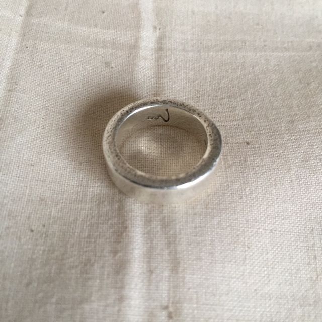 【ichi(イチ)の口コミ】 ボリュームがありながらも程よくフィットして指に馴染んだ事が１番の決め…