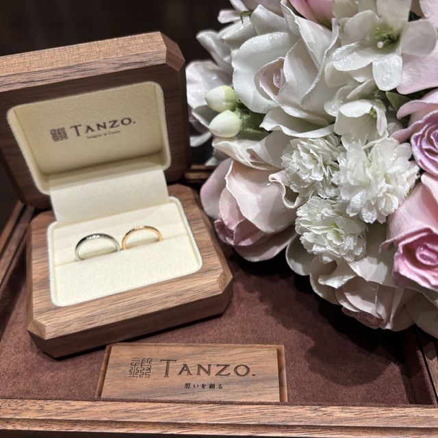 【TANZO.(鍛造指輪)の口コミ】 最初はSNSで調べて興味を持ち、どこのブランドにするかもまだ決まってなか…