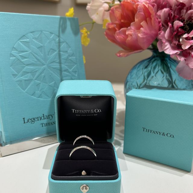 【ティファニー(Tiffany & Co.)の口コミ】 指輪は男女ペアのものを購入しました。
シンプルがいいけどダイヤモンドは…
