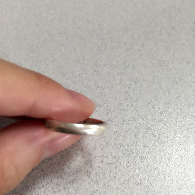 【ティファニー(Tiffany & Co.)の口コミ】 丸みのある形でシンプルなデザインが特に気に入りました。

装着していて…