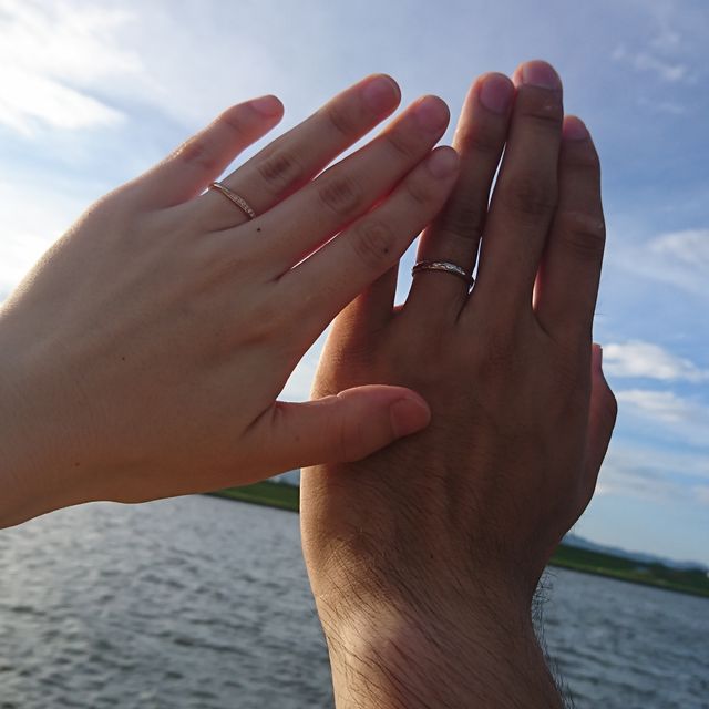 【BAUM(バーム)の口コミ】 シンプルだけど、少し変わったデザインを探していました。選んだピエリス…