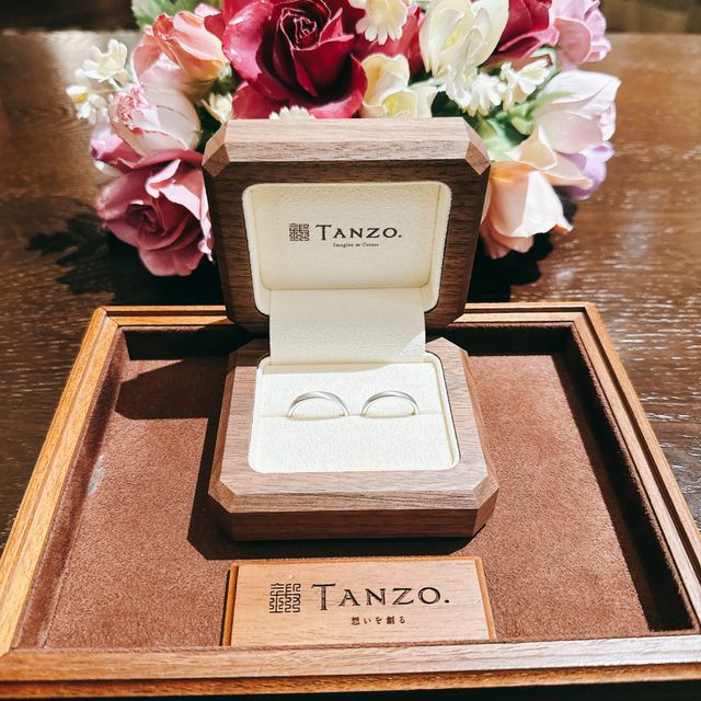 【TANZO.(鍛造指輪)の口コミ】 デザインがシンプルで、叩いての作りな為密度が高く凄く丈夫、長年付けて…