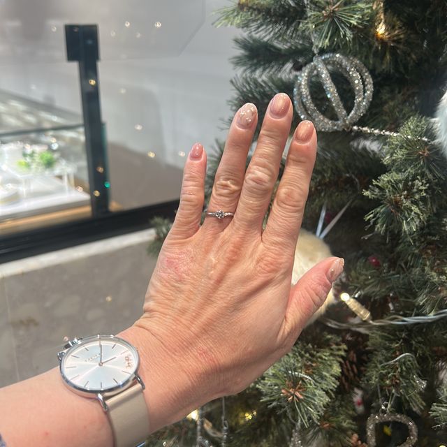 【BIJOUPIKO(ビジュピコ)の口コミ】 私はシンプルじゃなく、自分だけの目立つ指輪がよかったので直感でウェー…