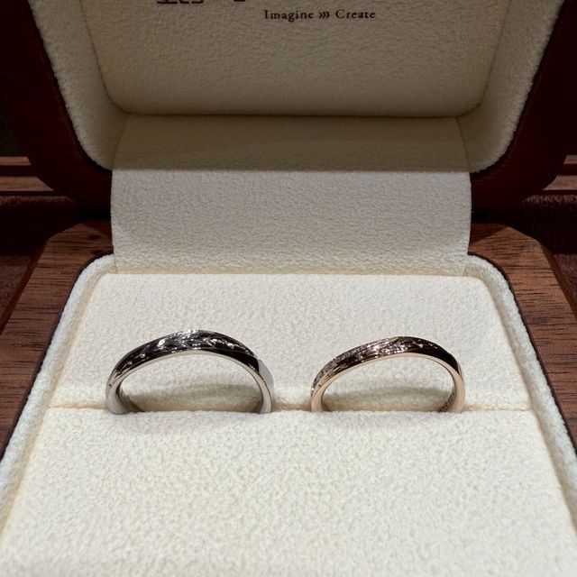 【TANZO.(鍛造指輪)の口コミ】 オーダーメイドにも関わらず指輪の価格がお手頃だと感じました。
柄やダイ…