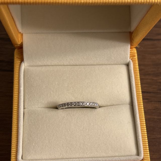 【ケイウノ ブライダル(K.UNO BRIDAL)の口コミ】 指輪を選ぶ際、普段使いしやすいシンプルなデザイン重視で探していました…