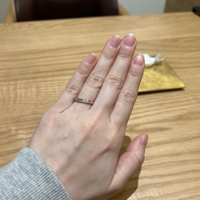 【出雲結(いずもゆい)の口コミ】 エンという指輪を選びました。
いろんなところの指輪と迷いましたが、雰囲…