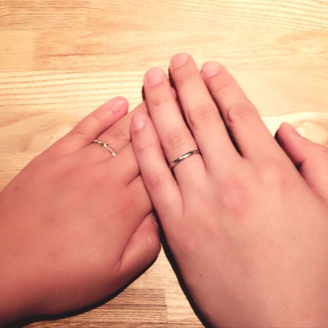 【4℃ BRIDAL(ヨンドシーブライダル)の口コミ】 ペアリングで付けていた指輪のデザインが気に入ってて、似たようなものに…