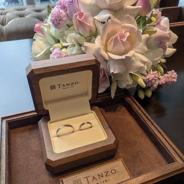 【TANZO.(鍛造指輪)の口コミ】 シンプルで普段使いができるデザインだけどよく見るとこ細部にこだわりが…