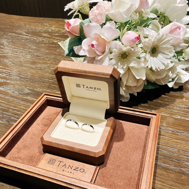 【TANZO.(鍛造指輪)の口コミ】 良くも悪くも、アクセサリーはつけてる感触がつきまとうのが一般的だが、…
