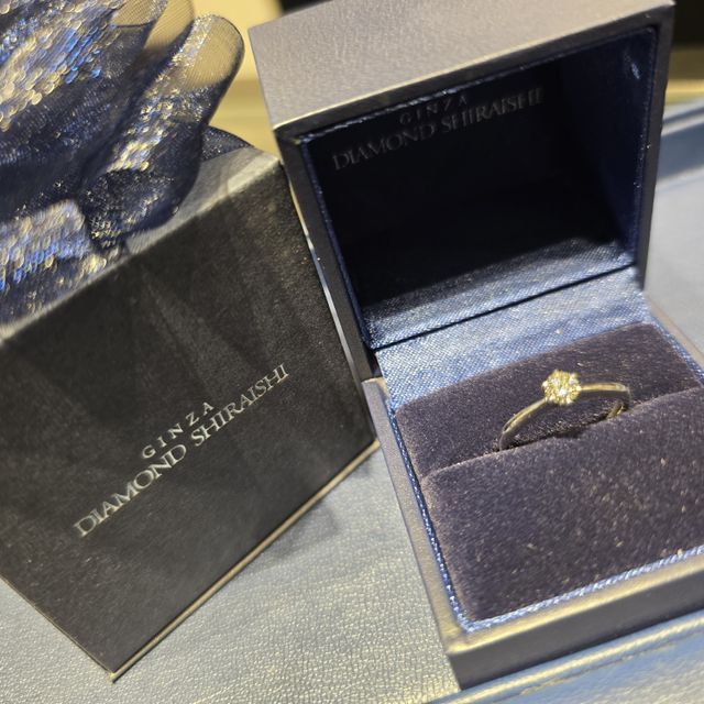 【銀座ダイヤモンドシライシの口コミ】 シンプルなデザインながら、ダイヤモンドの輝きが強烈なディープインパク…