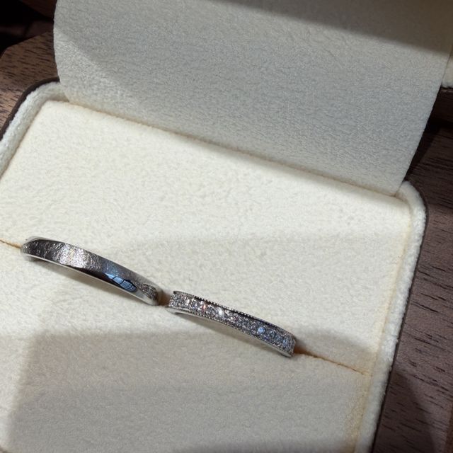 【TANZO.(鍛造指輪)の口コミ】 お互いに好みが違う中で、それぞれのこだわりをたくさん詰め込みました。
…